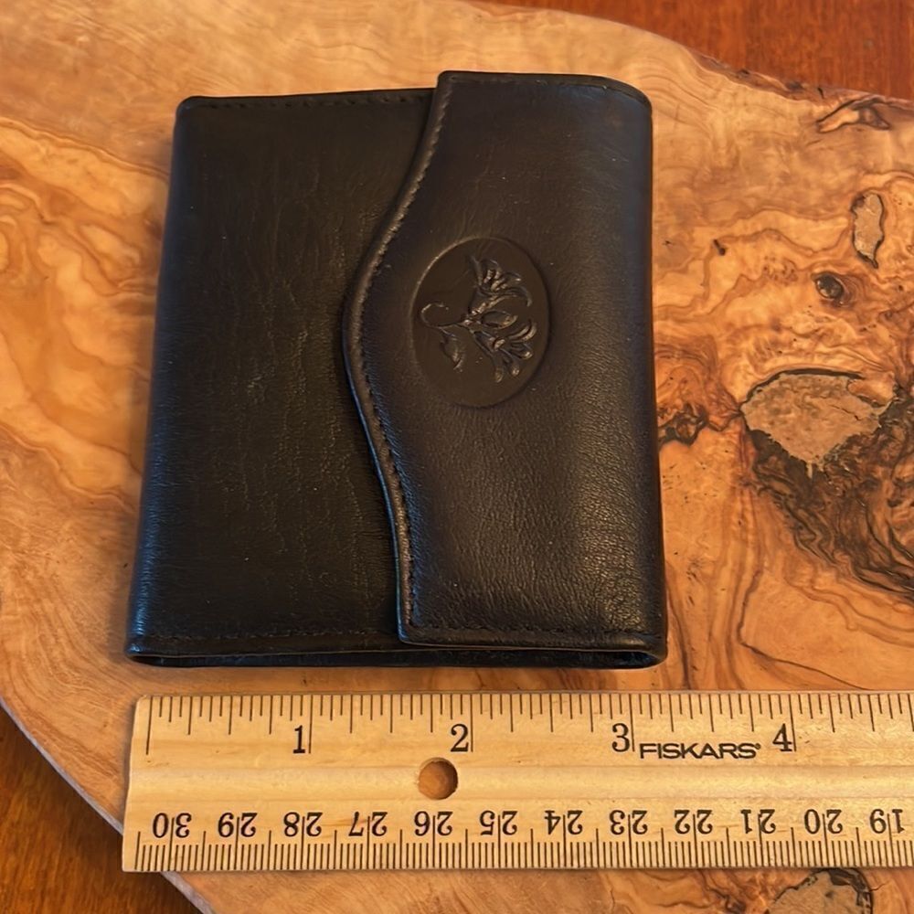 NEW. Buxton Small Leather Wallet - Picture 8 of 8